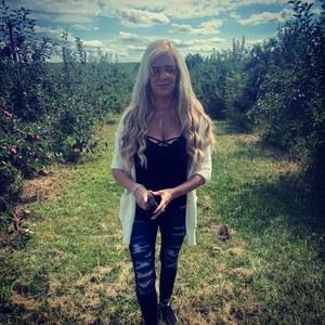 Meet your Posher, Jennifer